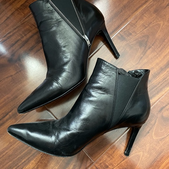 Saint Laurent Ankle Booties - Picture 3 of 9